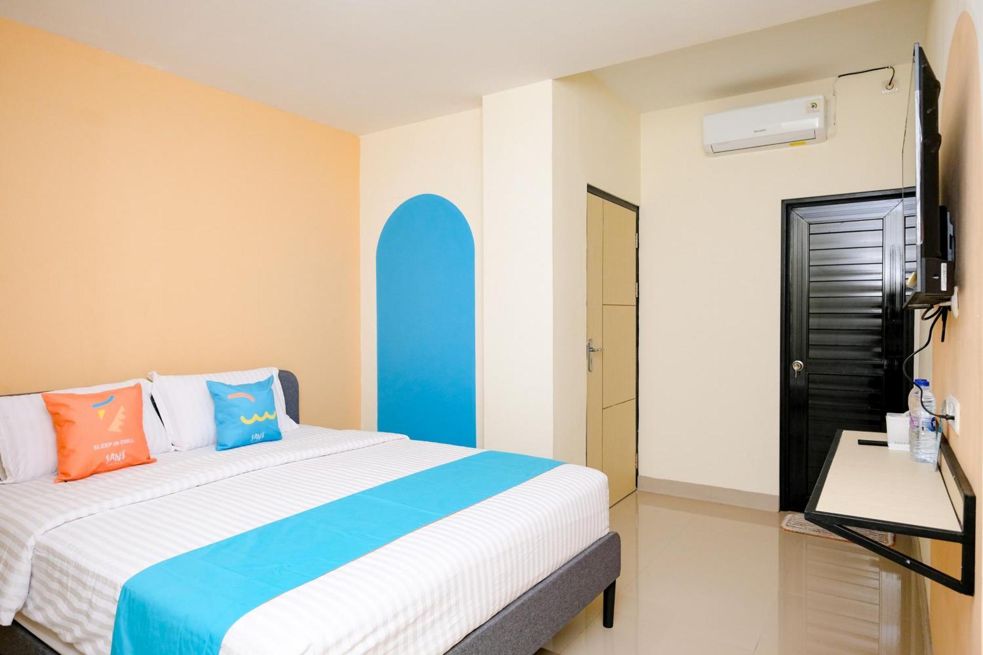 Sans Hotel Mataram Malioboro Джок'якарта Екстер'єр фото